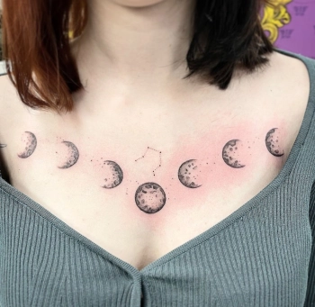 Tattoo maan sterrenbeeld